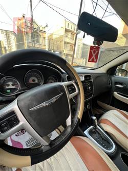 كرايسلر 200